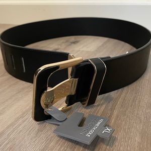 Kenneth Cole thick belt size XL. NWT